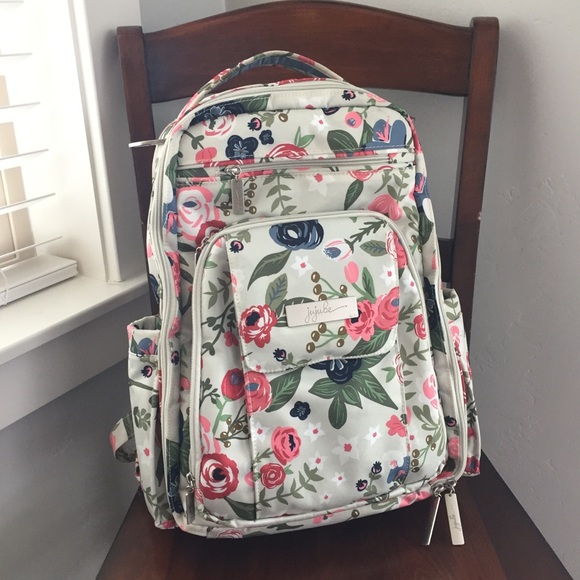 jujube be right back diaper bag